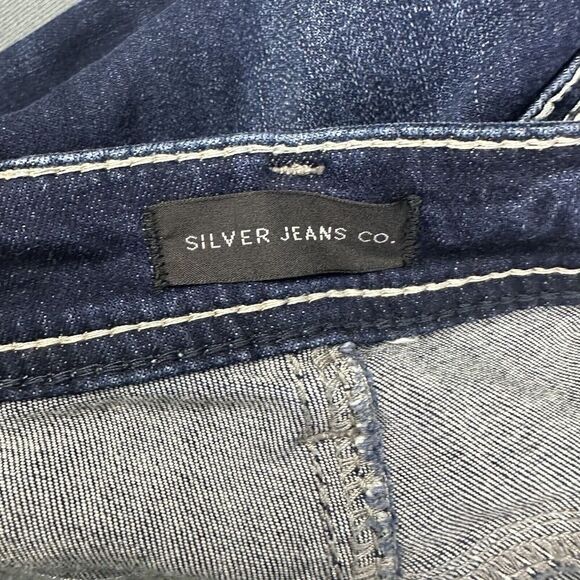 Silver Jeans Womens 26 Blue Dark Wash Suki Capri Straight Leg Distressed Denim - Picture 12 of 14